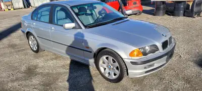 This car is in very good condition. 2.5 L 6cly, Rear wheel drive, Auto Transmission, Air Conditionin...