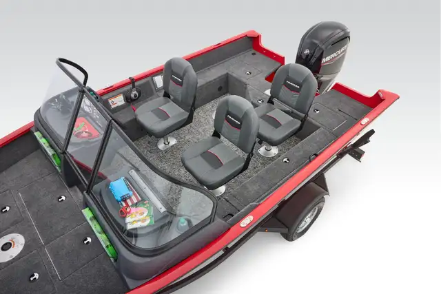 2026 TRACKER ProGuide V-16 Walk Thru fishing boat in Powerboats & Motorboats in Vernon - Image 31