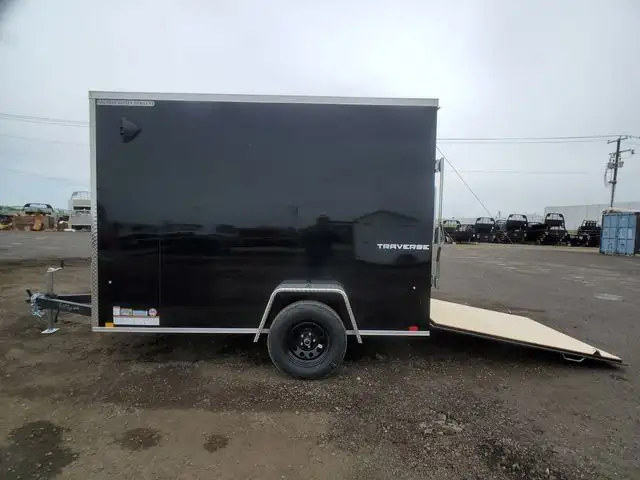 2025 Formula Trailers 6x10ft Enclosed Cargo in Cargo & Utility Trailers in Edmonton - Image 5