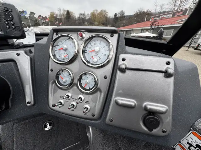 2026 TRACKER ProGuide V-175 Combo Fish & Ski-Fishing boat in Powerboats & Motorboats in Prince Albert - Image 20