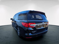 Experience the perfect blend of functionality and style with the 2018 Honda Odyssey EX-L RES. This f... (image 9)