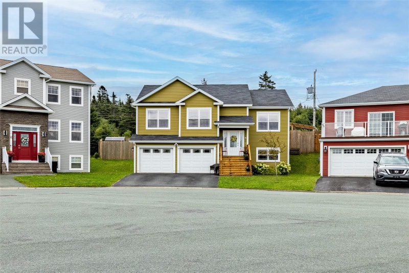 8 Crestview Place St.John's, Newfoundland & Labrador Houses for Sale