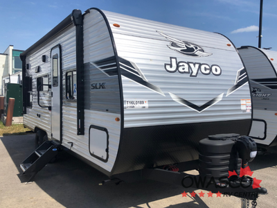 Jayco Jay Flight SLX travel trailer 210QB highlights: Dual Bedroom Wardrobes Microwave Oven Full Bat...