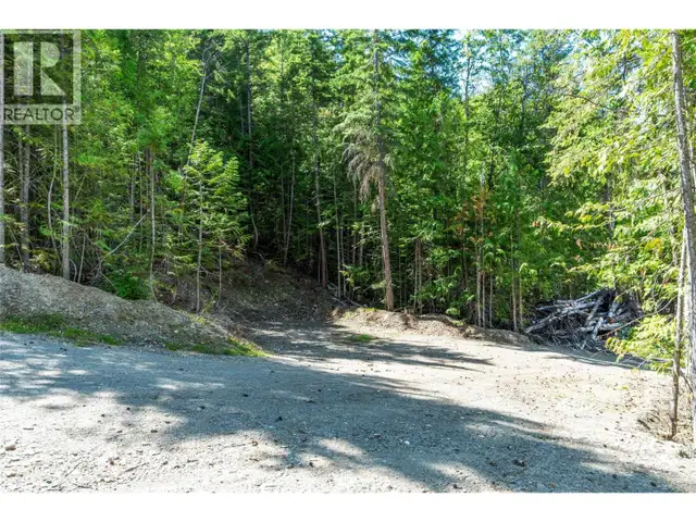 3560 Eagle Bay Road Eagle Bay, British Columbia in Land for Sale in Kamloops - Image 41