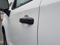 Engine: 5.3L ECOTEC3 V8 L/100Km City: 15.3 L/100Km Hwy: 12.6 Safety Equipment Daytime Running Lamps... (image 7)