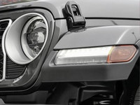 Only 17 Miles! This Jeep Wrangler has a trusty Regular Unleaded V-6 3.6 L/220 engine powering this A... (image 7)