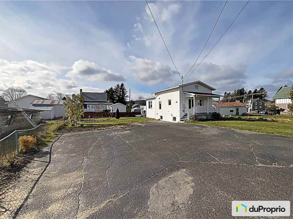 $179,000 - 1 1/2 Storey for sale in Squatec — photo 2