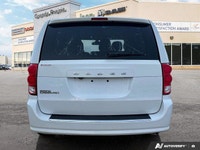 Cloth Seats | 7 Seater | Cruise Control | One Owner | Inspected | Financing | Available | Look at th... (image 4)