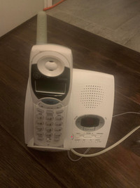 GE 2.4GHz Cordless Phone with digital answering machine