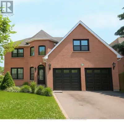 28 FAIRMEADOW PLACE E Whitby (Blue Grass Meadows), Ontario