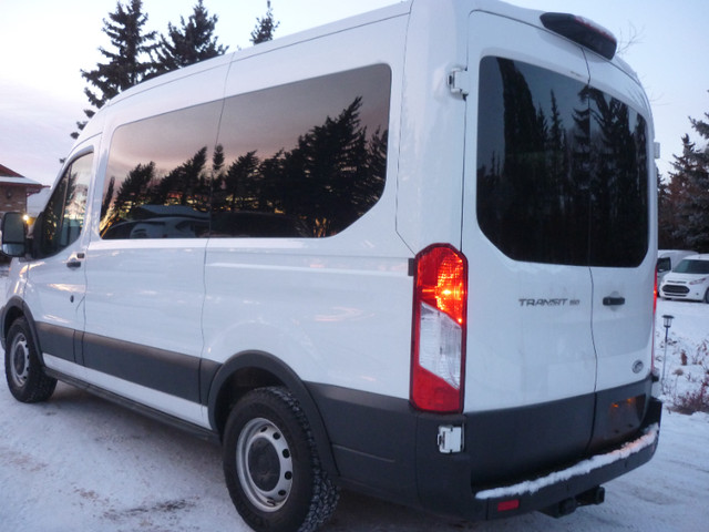 2020 Ford Transit Passenger Van, 10 PASSENGER/BACKUP CAM/LOW KMS in Cars & Trucks in Edmonton - Image 4