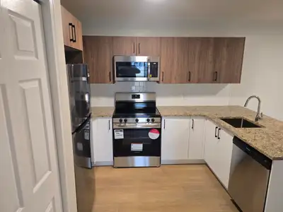 Welcome to Jennifer Street, a comfortable and well-maintained 2 bedroom, 1 bathroom apartment locate...