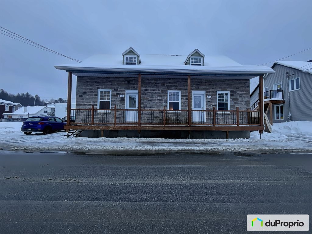 $375,000 - Duplex for sale in St-Raymond — photo 1