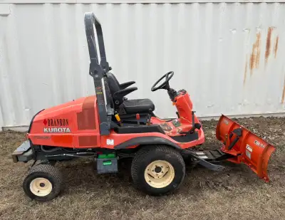 Kubota F2680 diesel Year: 2011 Hours: 1707 Includes 50 inch blade Good working condition Mower deck...