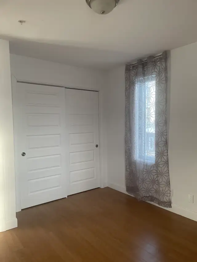 Magnifique condo 18e rue Limoilou pour Décembre in Long Term Rentals in Québec City - Image 8