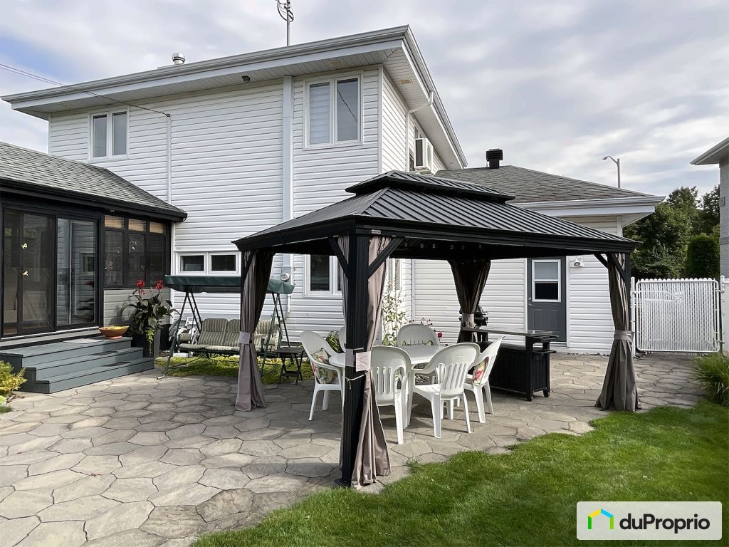 $817,000 - 2 Storey for sale in Chicoutimi (Chicoutimi) — photo 2