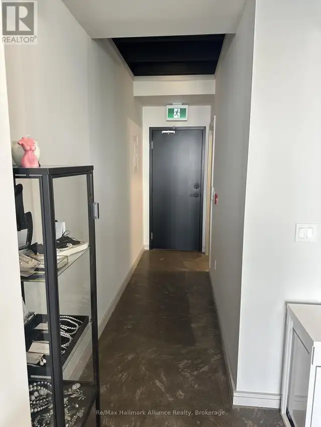 400 - 155 THIRTIETH STREET Toronto (Alderwood), Ontario in Commercial & Office Space for Rent in Mississauga / Peel Region - Image 11