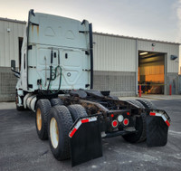 Ryder Stock ID: 243060 Transmission Type/Speed: MANUAL 18 Engine: DIESEL DD15 GHG'17 505/1625 Horse... (image 7)