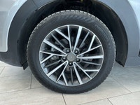 This *2021 Hyundai Tucson Luxury AWD* combines modern design, premium comfort, and confident all-wea... (image 7)