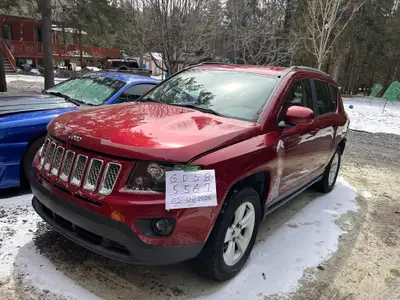A QUI LA CHANCE ROGER JEEP COMPASS 43960 KM AVEC PIECES DISPONIBLE AIR BAGS OK , AUTO EN MARCHE ,AUT...