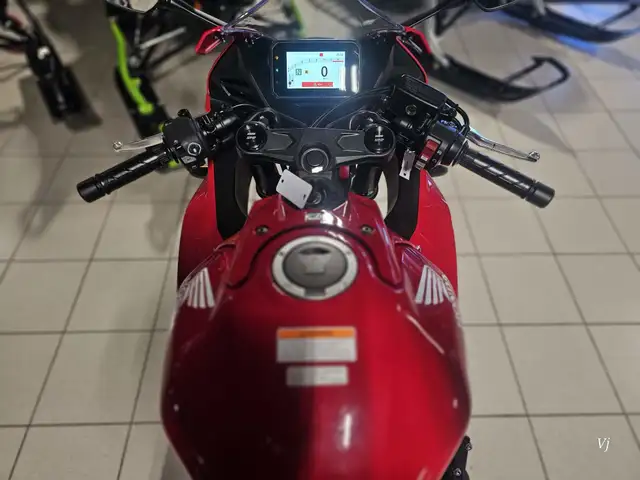 2026 Honda CBR650R ABS in Street, Cruisers & Choppers in Grande Prairie - Image 9