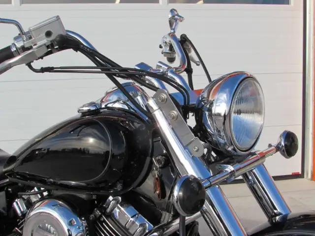 2009 Yamaha V-Star 650 Classic in Sport Bikes in Leamington - Image 8