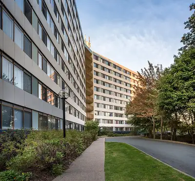 OPEN HOUSE TODAY! VISIT TO SEE OUR STUNNING UNITS Envision your future home mere strides away from t...