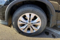 2.4 L 4 Cyl Engine Vehicle Options: Leather Interior, Sunroof, Rear Back Up Camera, Touch Screen Rad... (image 8)