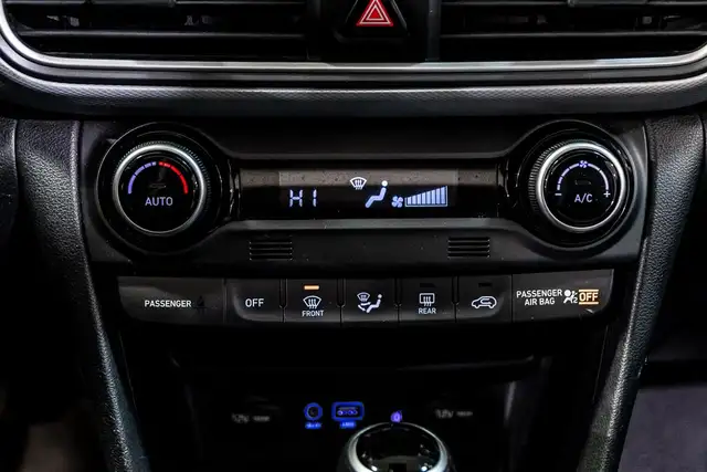 2018 Hyundai Kona ULTIMATE AWD TOIT OUVRANT NAVIGATION BLUELINK  in Cars & Trucks in City of Montréal - Image 31