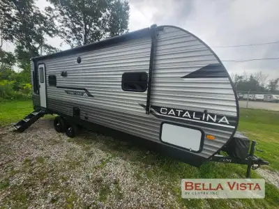 Coachmen RV Catalina Summit Series 8 travel trailer 231MKS highlights: Walk-Through Bath U-Shaped Di...