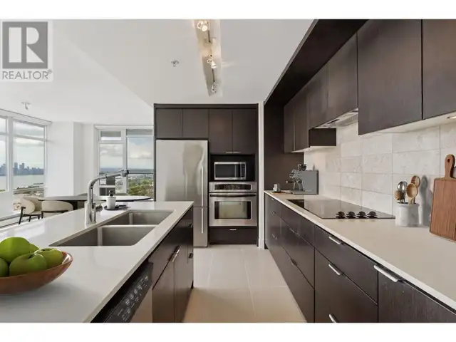 906 158 W 13TH STREET North Vancouver, British Columbia63008313162499124
