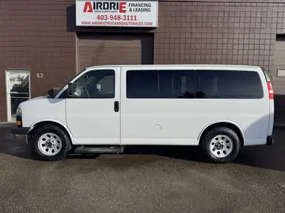 2014 GMC Savana 1500 8 passenger Van 5.3L V8 Gas 199,205 KM 8 Passenger (Room To Add 4 More Seats) A...
