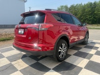 A dependable compact SUV with a spacious interior, efficient performance, and practical features, of... (image 3)