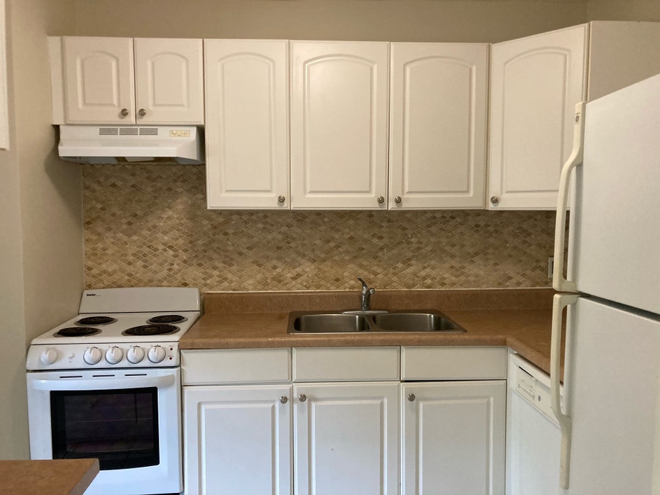 45 Paisley Blvd W - 1 Bedroom for Rent in Mississauga 2