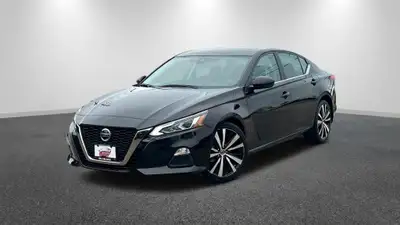 2021 Nissan Altima SR Experience the perfect blend of sporty design and all-weather driving confiden...