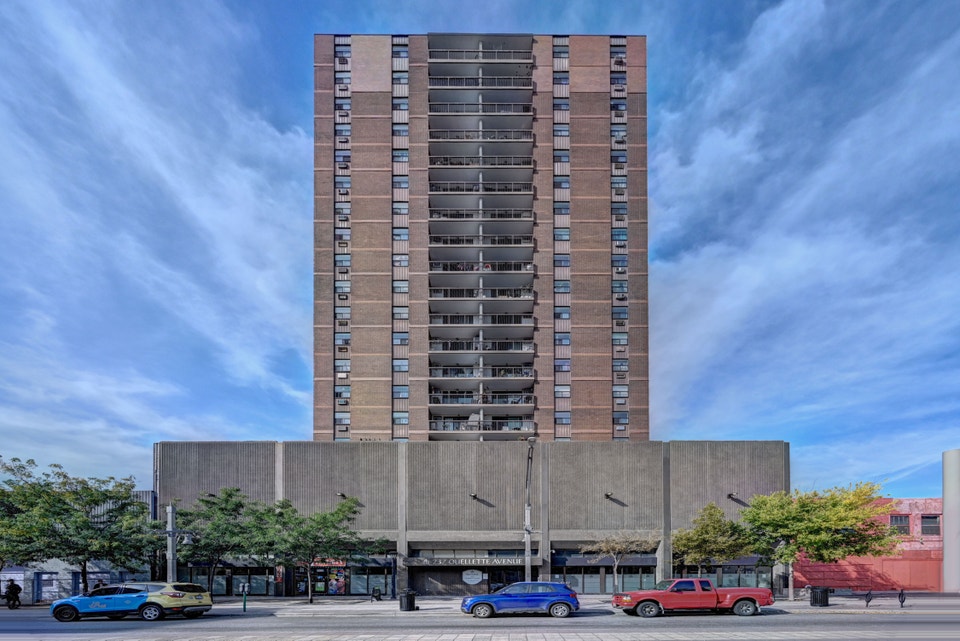 Ouellette Tower Apartments - 1 Bedroom, 1 Bath A Apartment for R 2
