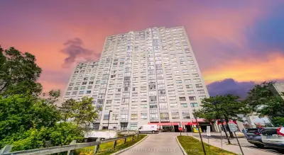 Price: $545,000 / $2,068/mo Beautifully Modern Corner Unit Condo in Scarborough, featuring 2 bedroom...