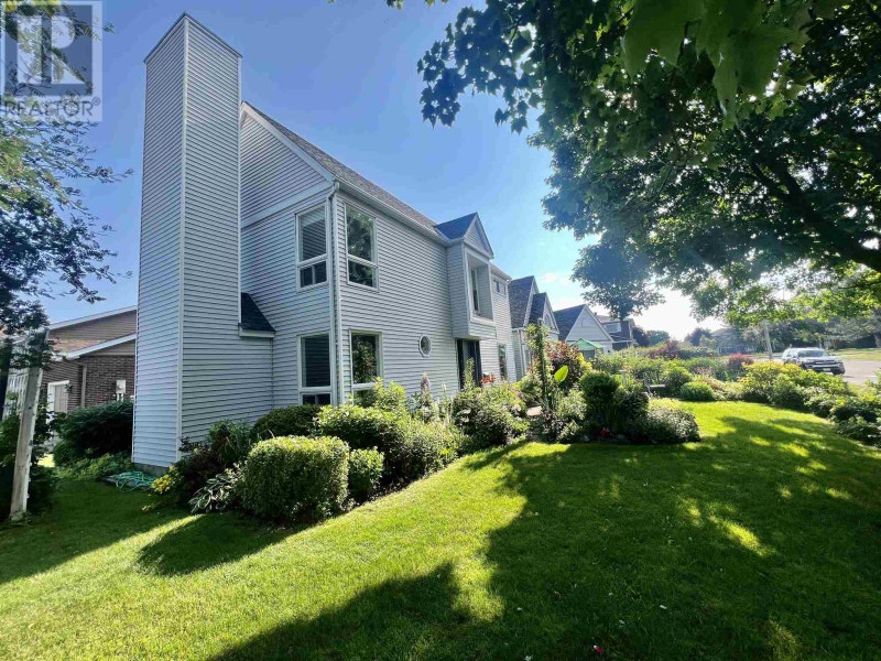 104 Greenview LN Sault Ste. Marie, Ontario Houses for Sale Sault