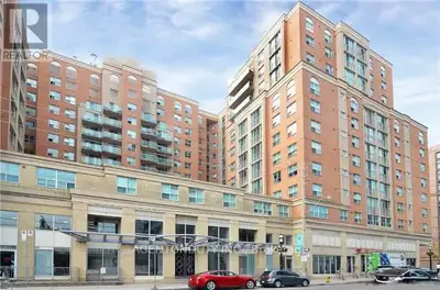 Immaculate Penthouse Suite In A Prime Downtown Toronto Location! Freshly Painted, Professionally Cle...