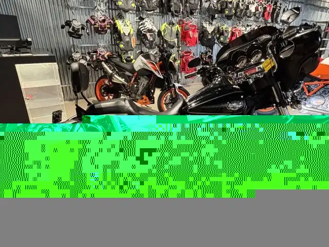 2012 Harley-Davidson HARLEY-DAVIDSON in Street, Cruisers & Choppers in City of Halifax - Image 2