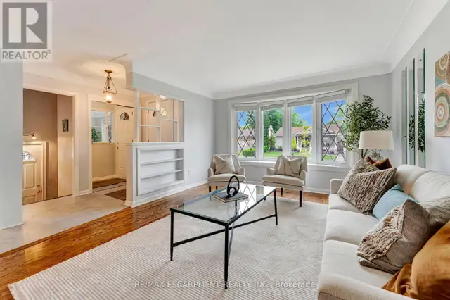 109 WEST 23RD STREET Hamilton (Westcliffe), Ontario62864757587457123