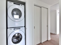 Condo rental-apartment for rent-logement locatif 2 chambres/bedrooms, 2cc 4.5-4 1/2-Quartier des spe... (image 8)