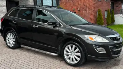 Performance & mpg 2010 Mazda CX-9 with a 3.7-liter V6 that produces 273 horsepower and 270 pound-fee...