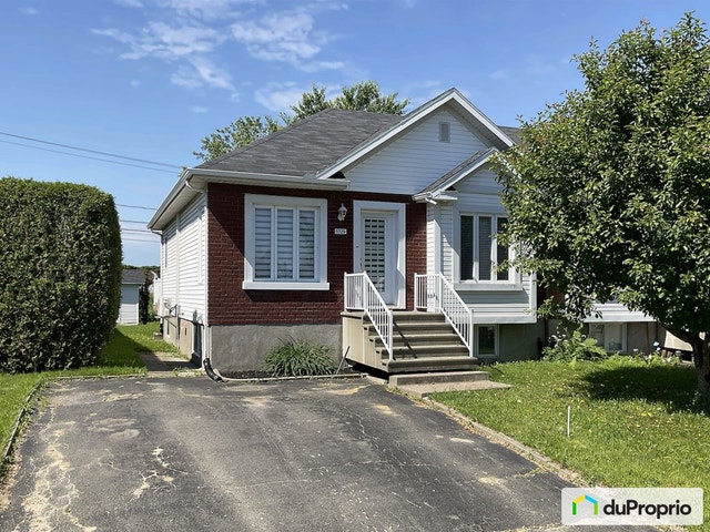 $335,000 - Semi-detached - Trois-Rivières (Trois-Rivières-Ouest) — photo 1