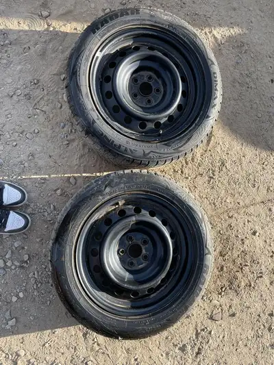 *Tire Size: 205/55R16 *Season: Winter *Tread: 50/60% Approximately *Bolt Pattern: 5x100 *Center Bore...