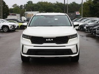 Experience impressive hybrid efficiency, family-friendly versatility, and confident all-season capab... (image 1)