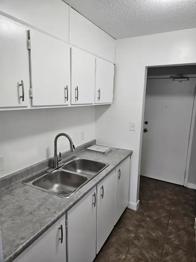 2 BEDROOM $1,595 ALL INCLUSIVE in Long Term Rentals in Sault Ste. Marie - Image 9