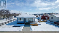 242 1 Street W Cardston, Alberta