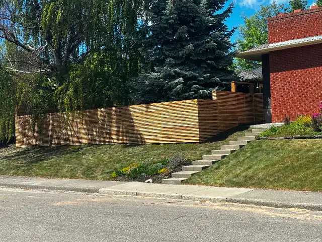 Book your spring 2026 fence and deck projects in Fence, Deck, Railing & Siding in Calgary - Image 9