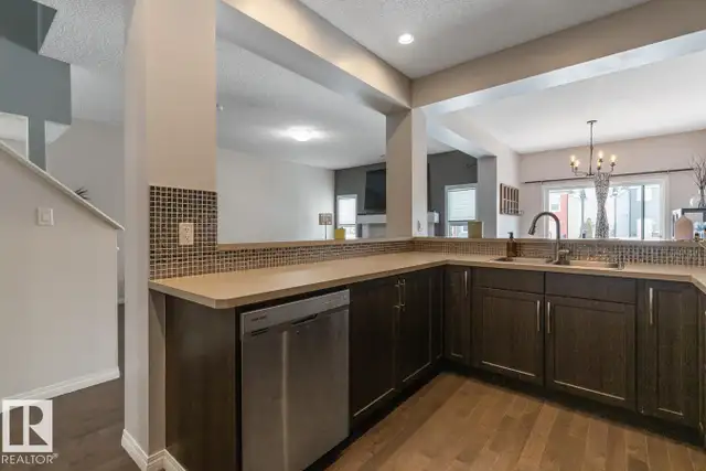 558 STURTZ LI Leduc, Alberta in Houses for Sale in Edmonton - Image 11